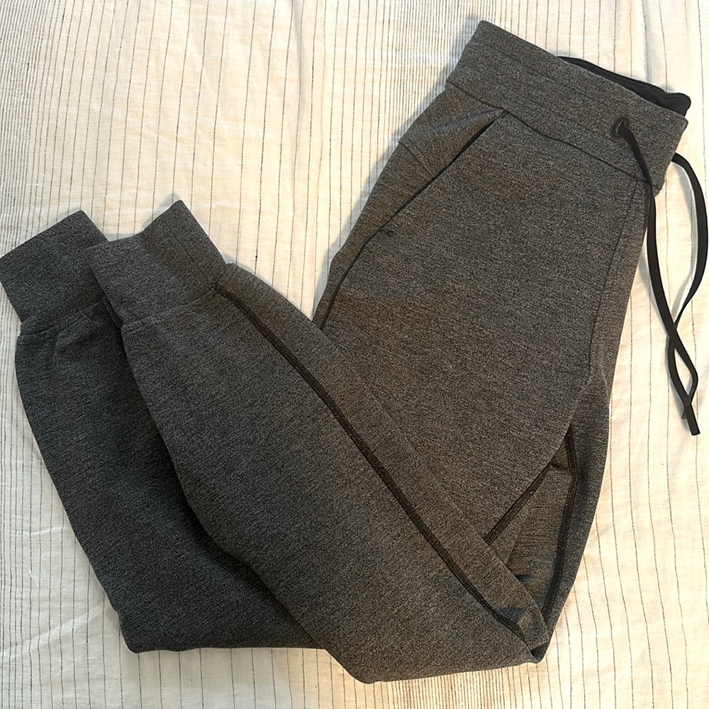 Lululemon joggers